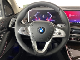 BMW X7 xDrive40i Sports Activity Vehicle 2026