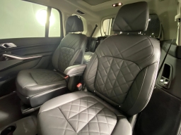 BMW X7 xDrive40i Sports Activity Vehicle 2026