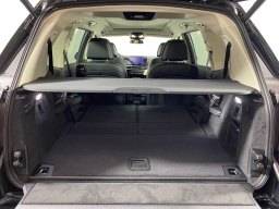 BMW X7 xDrive40i Sports Activity Vehicle 2026