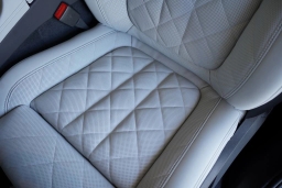 BMW X7 xDrive40i Sports Activity Vehicle 2026