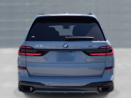 BMW X7 xDrive40i Sports Activity Vehicle 2026