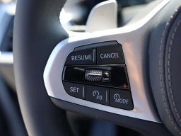 BMW X7 xDrive40i Sports Activity Vehicle 2026