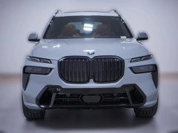 BMW X7 xDrive40i Sports Activity Vehicle 2026