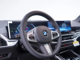 BMW X7 xDrive40i Sports Activity Vehicle 2026