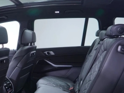 BMW X7 xDrive40i Sports Activity Vehicle 2026