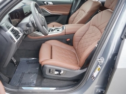 BMW X7 xDrive40i Sports Activity Vehicle 2026