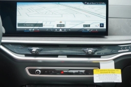 BMW X7 xDrive40i Sports Activity Vehicle 2026