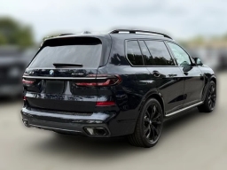 BMW X7 xDrive40i Sports Activity Vehicle 2026