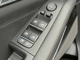 BMW X7 xDrive40i Sports Activity Vehicle 2026