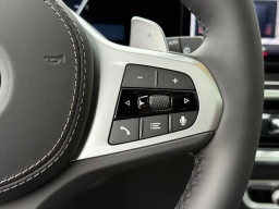 BMW X7 xDrive40i Sports Activity Vehicle 2026