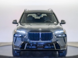 BMW X7 xDrive40i Sports Activity Vehicle 2026