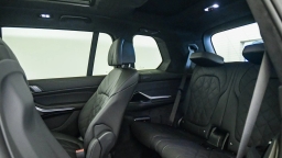 BMW X7 xDrive40i Sports Activity Vehicle 2026