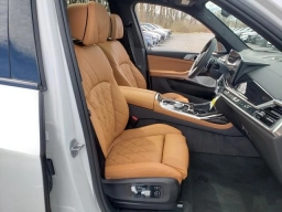 BMW X7 xDrive40i Sports Activity Vehicle 2026