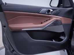 BMW X7 xDrive40i Sports Activity Vehicle 2026