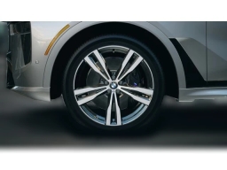 BMW X7 xDrive40i Sports Activity Vehicle 2026