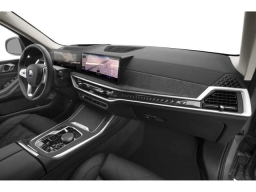 BMW X7 xDrive40i Sports Activity Vehicle 2026
