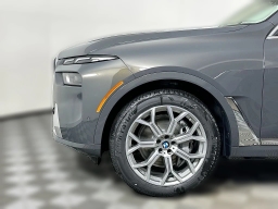BMW X7 xDrive40i Sports Activity Vehicle 2026