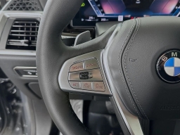 BMW X7 xDrive40i Sports Activity Vehicle 2026