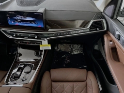 BMW X7 xDrive40i Sports Activity Vehicle 2026