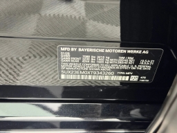 BMW X7 xDrive40i Sports Activity Vehicle 2026