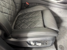 BMW X7 xDrive40i Sports Activity Vehicle 2026