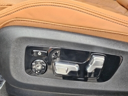 BMW X7 xDrive40i Sports Activity Vehicle 2026