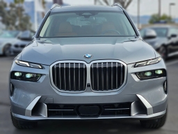 BMW X7 xDrive40i Sports Activity Vehicle 2026