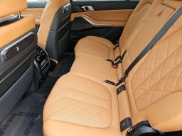 BMW X7 xDrive40i Sports Activity Vehicle 2026