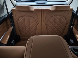 BMW X7 xDrive40i Sports Activity Vehicle 2026