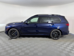 BMW X7 xDrive40i Sports Activity Vehicle 2026