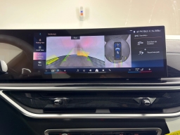 BMW X7 xDrive40i Sports Activity Vehicle 2026