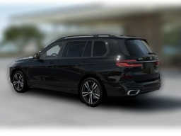 BMW X7 xDrive40i Sports Activity Vehicle 2026