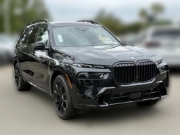 BMW X7 xDrive40i Sports Activity Vehicle 2026