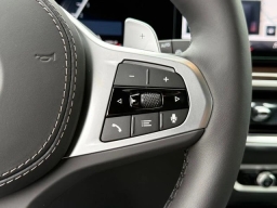 BMW X7 xDrive40i Sports Activity Vehicle 2026