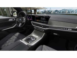 BMW X7 xDrive40i Sports Activity Vehicle 2026