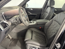 BMW X7 xDrive40i Sports Activity Vehicle 2026