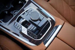 BMW X5 xDrive40i Sports Activity Vehicle 2026