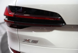 BMW X5 xDrive40i Sports Activity Vehicle 2026