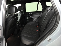 BMW X5 xDrive40i Sports Activity Vehicle 2026