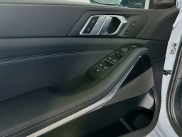 BMW X5 xDrive40i Sports Activity Vehicle 2026