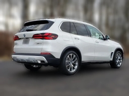 BMW X5 xDrive40i Sports Activity Vehicle 2026
