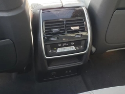 BMW X5 xDrive40i Sports Activity Vehicle 2026