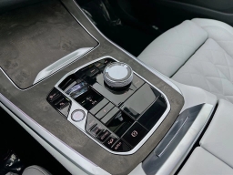 BMW X5 xDrive40i Sports Activity Vehicle 2026