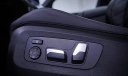 BMW X5 xDrive40i Sports Activity Vehicle 2026