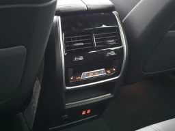 BMW X5 xDrive40i Sports Activity Vehicle 2026