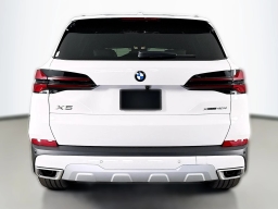 BMW X5 xDrive40i Sports Activity Vehicle 2026