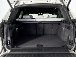 BMW X5 xDrive40i Sports Activity Vehicle 2026