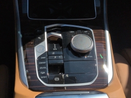 BMW X5 xDrive40i Sports Activity Vehicle 2026