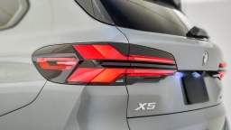 BMW X5 xDrive40i Sports Activity Vehicle 2026