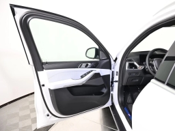 BMW X5 xDrive40i Sports Activity Vehicle 2026